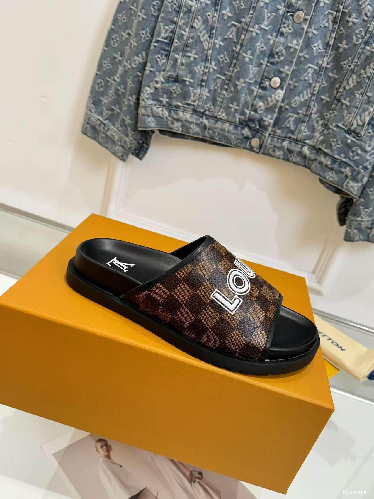 2025 LV Brown Canvas Slippers