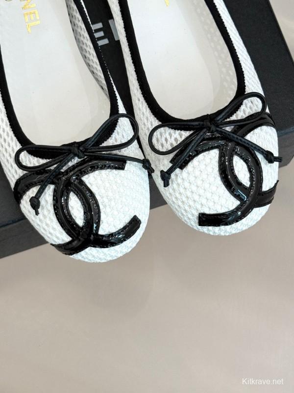 2025 Women Chanel White Black Leather Mesh Ballet Flats KFY00260