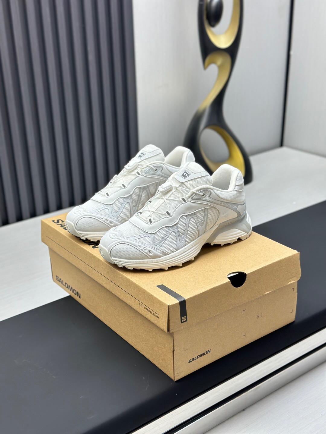 2025 Unisex Salomon White Cream Leather Mesh Sneakers AS00320