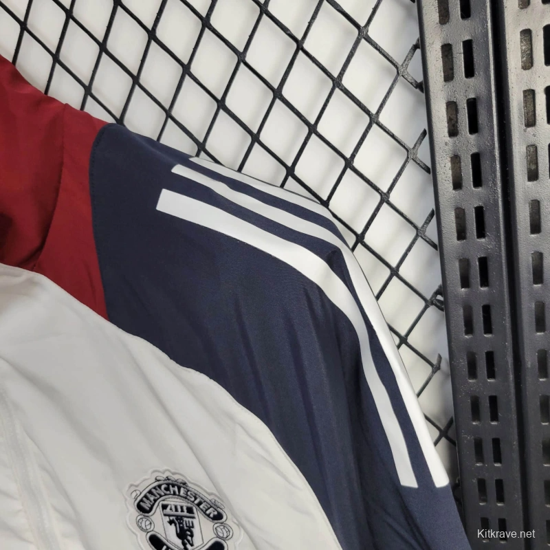 25/26 Manchester United Jacket White Windbreaker
