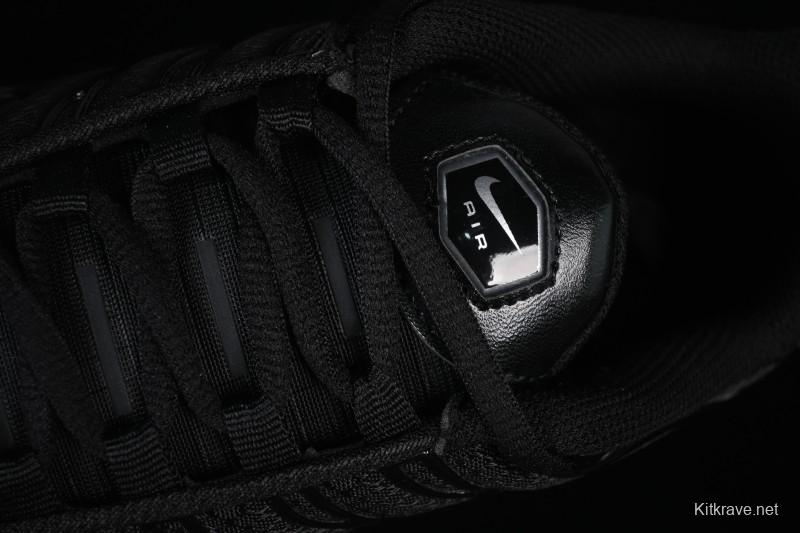 Nike Air Max Plus Retro Running Shoes with Air Cushion Technology - 604133-050