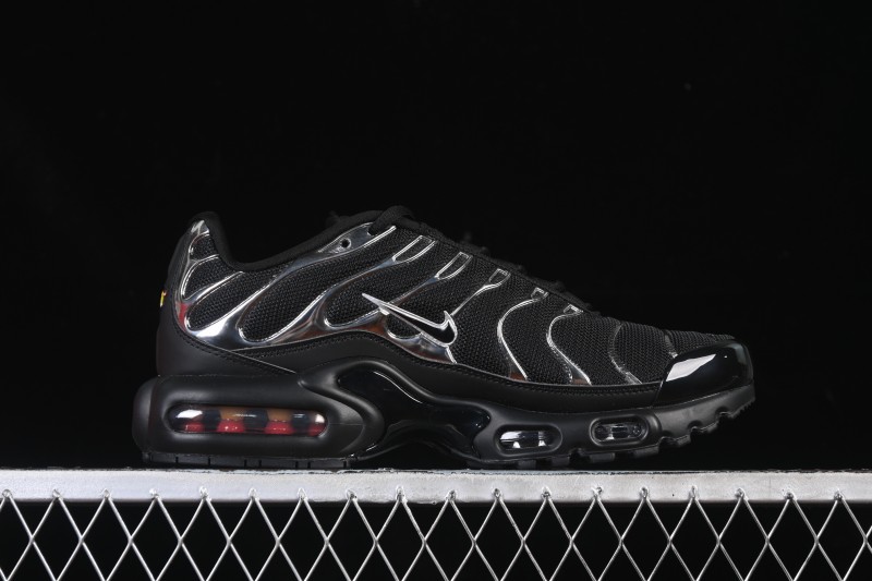 Nike Air Max Plus Retro Running Shoes with Air Cushion Technology - HJ9743-001