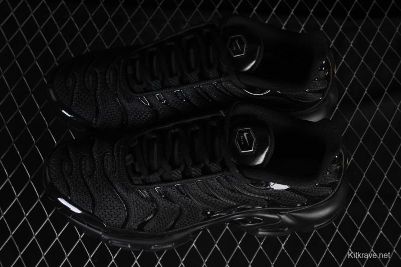 Nike Air Max Plus Retro Running Shoes with Air Cushion Technology - 604133-050