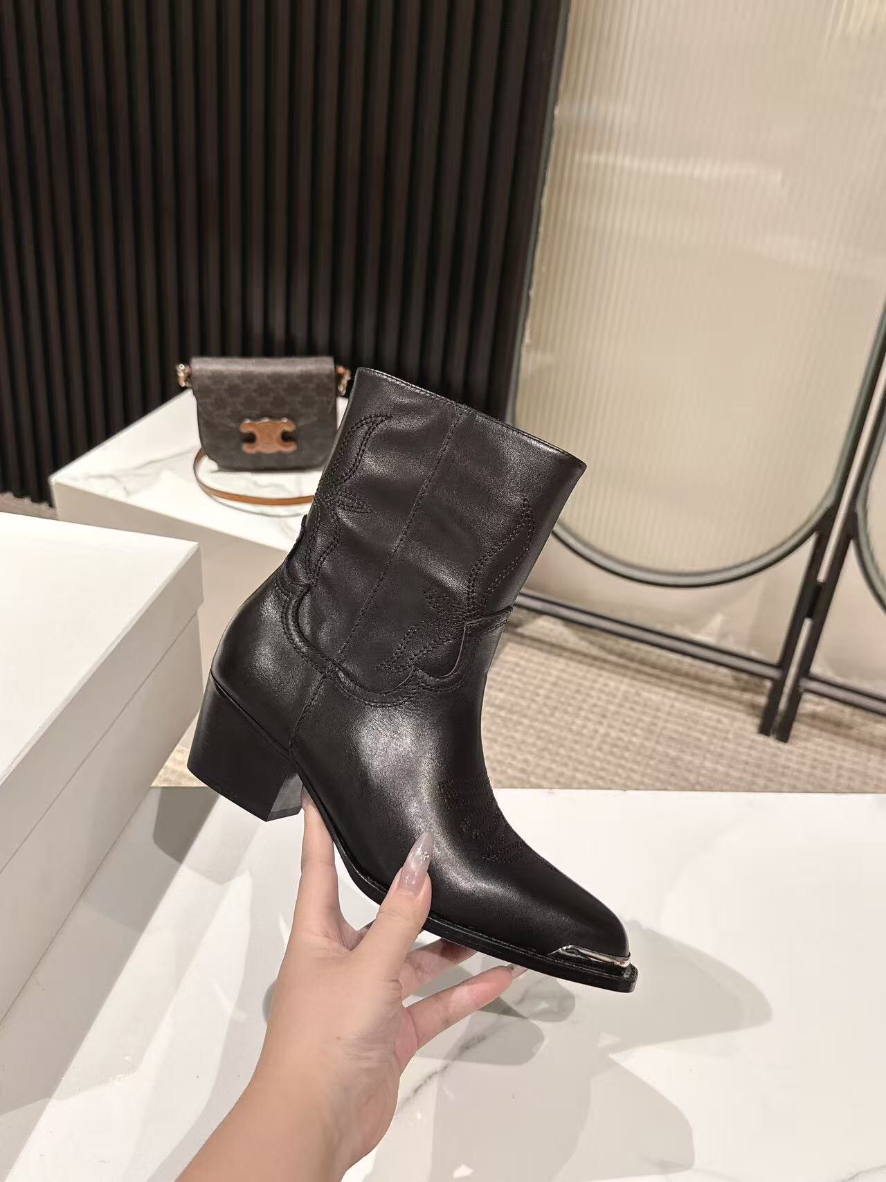 CELINE 2025/SS Retro Fashion Ankle Boots - LY00440