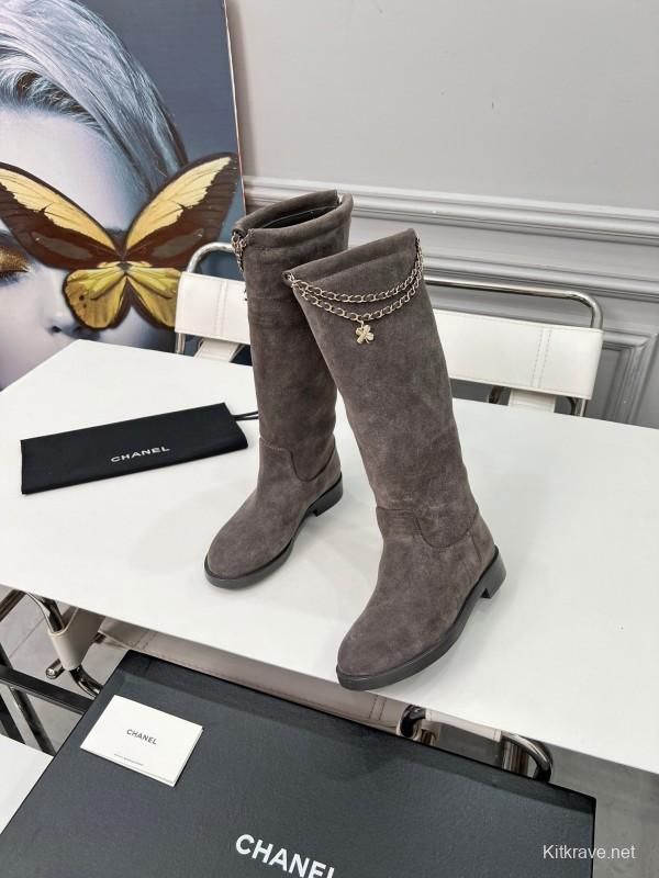 Chanel 2025/SS Quilted Leather Chain CC Logo Flat Ankle Boots - LY00510