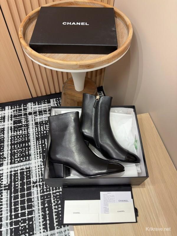 Chanel 2025/SS Patent Leather Block Heel Elastic Ankle Boots - LY00350
