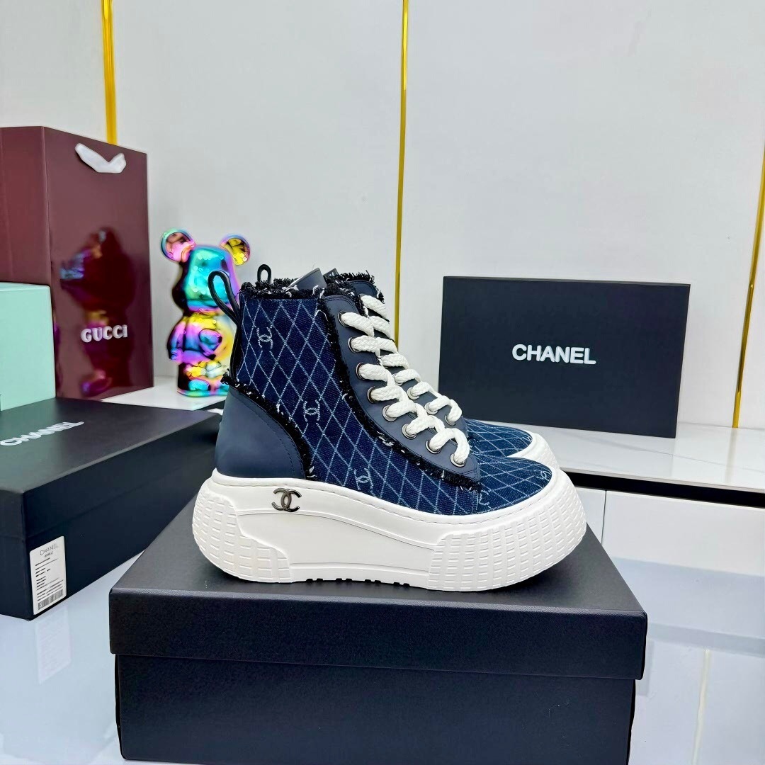 Chanel 2025/SS Short Boots Essential Autumn Winter Item - LY00380