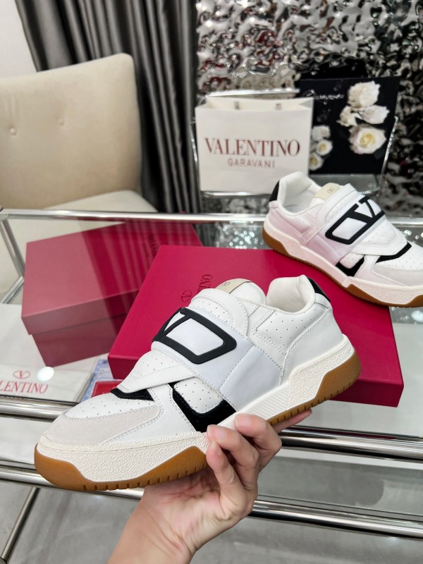 Valentino Joie de Jouer Series Hook-and-Loop Platform Sneakers - AS00360