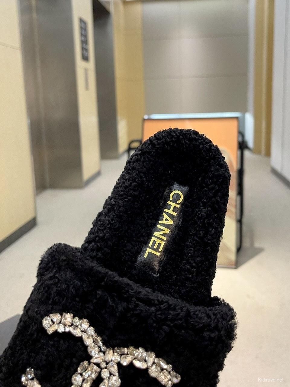 Adidas 2025/SS New Wool Slippers Soft Fine Wool - Model