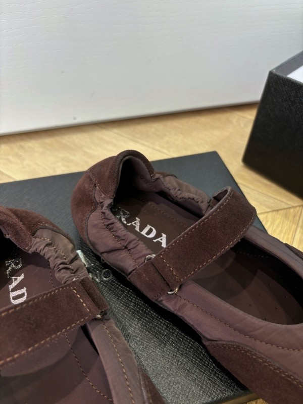 Prada 2025 SS Metal Toe Thin Sole Training Shoes Casual Footwear - LY00260