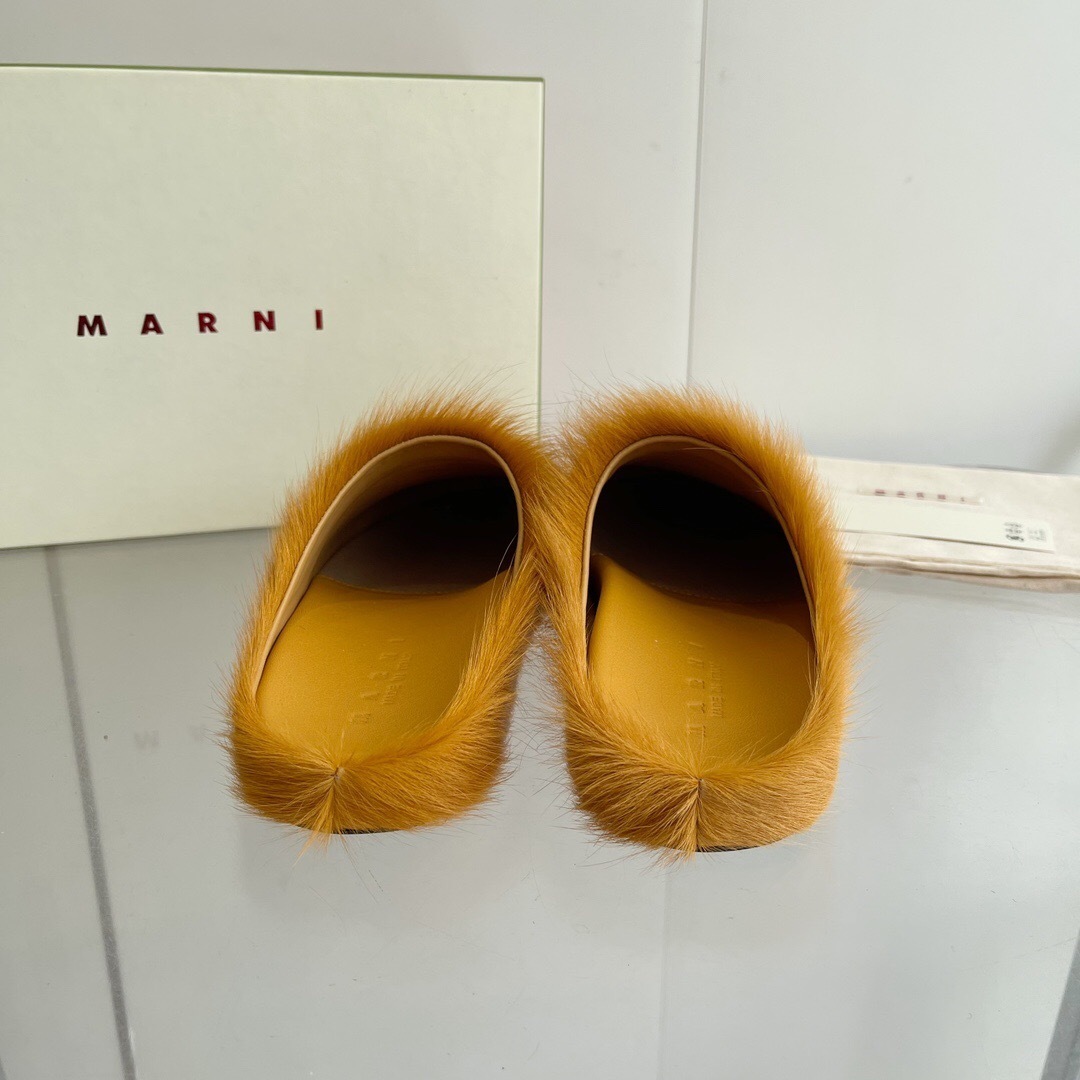 Marni 2025/SS Mule Shoes with Pony Hair - LY00