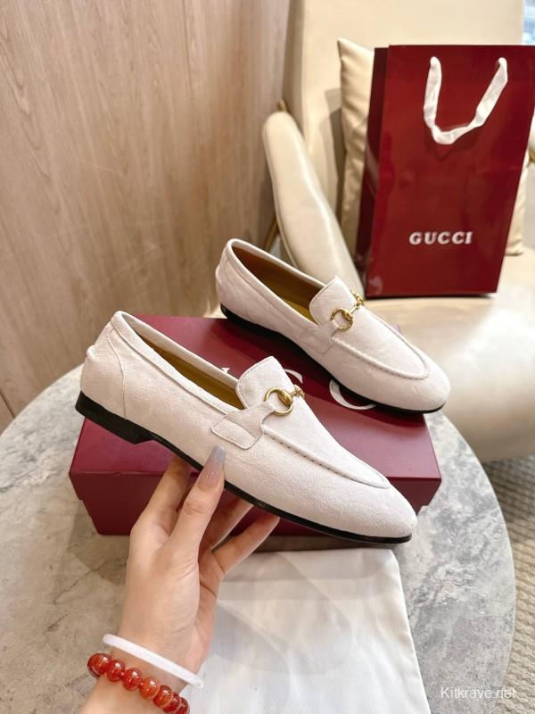 Gucci 1919-10 Leather Loafers with Horsebit Detail - LY00310