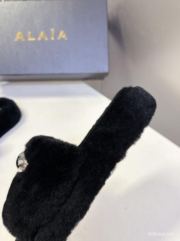 Alaïa Fall/Winter 2025 Fur Slippers - KFY00230