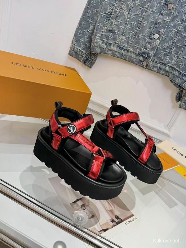 LV 2025/SS Latest High-End Fashion Versatile Sandals with Thick Sole Heightening and Slimming Effect - LY00