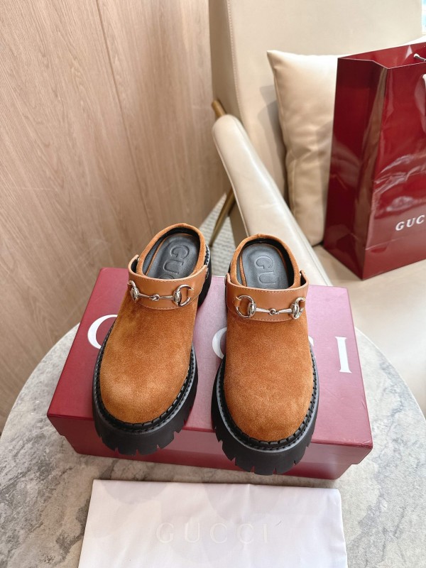 Gucci Women's Mule Shoes with Horsebit Detail - LY00300
