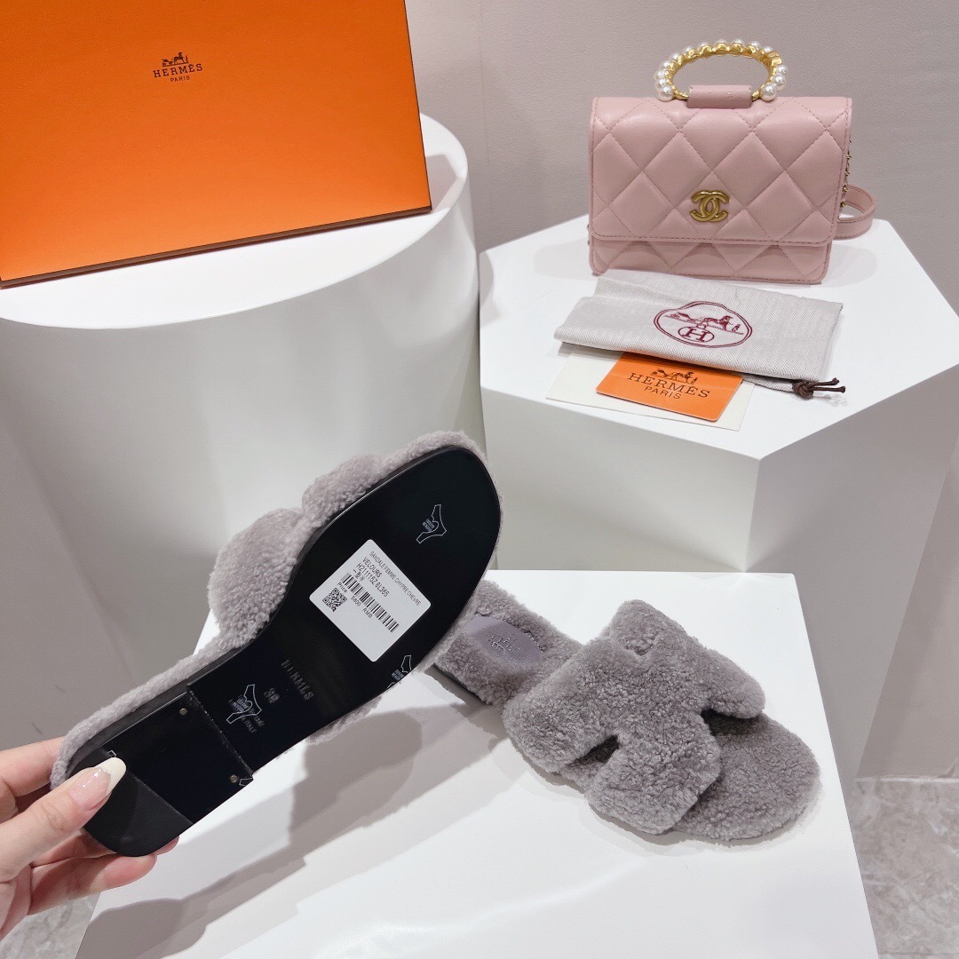 H Teddy Wool H Slippers Flat Sole Winter Edition - LY00240