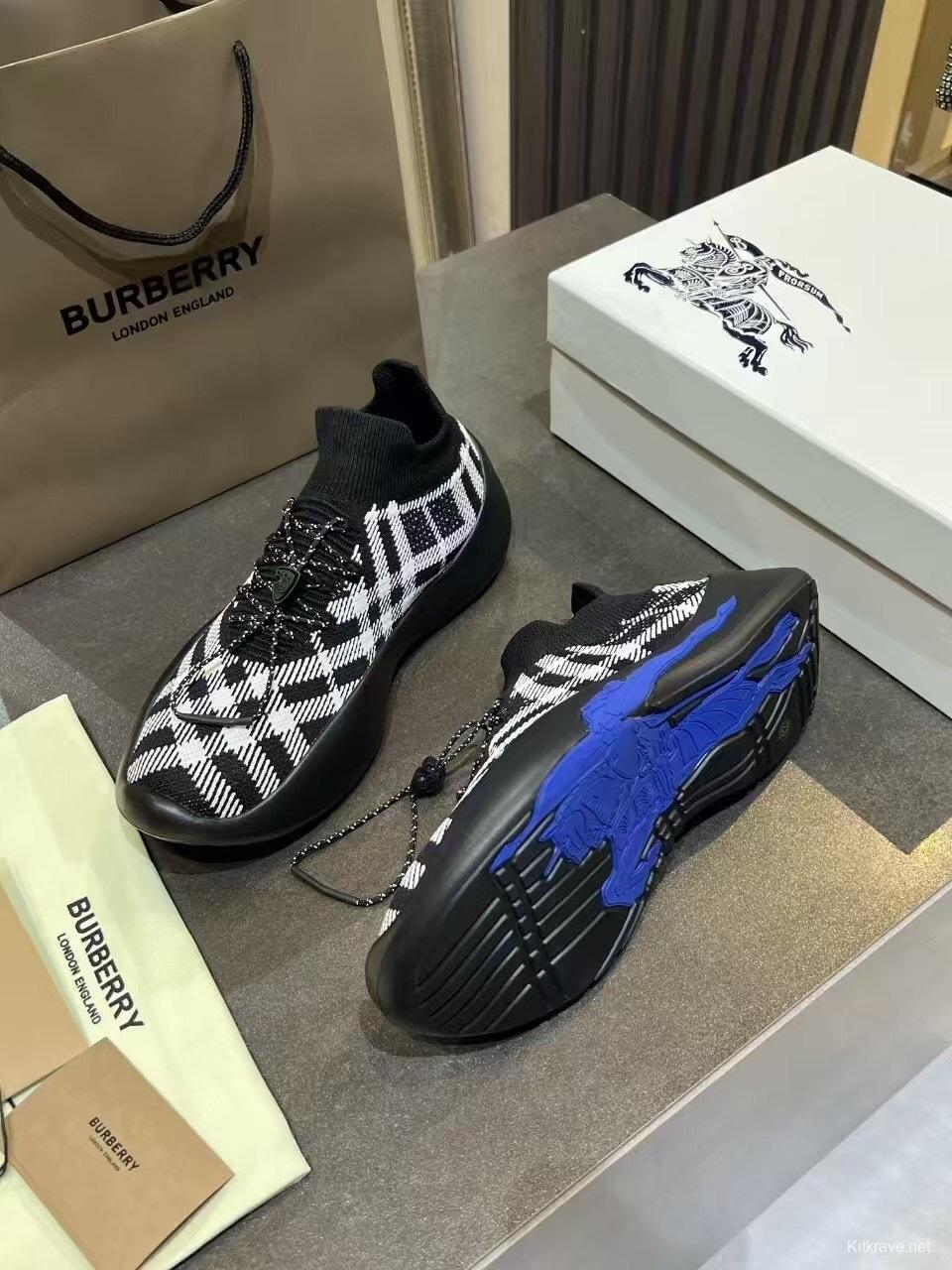 Burberry 2025/SS Italian-Made Sneakers - KFY00280