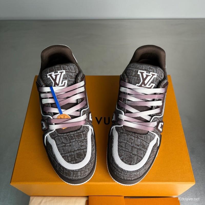 Louis Vuitton 2025 Spring/Summer Collection Luxury Sneakers with Signature Logo and Dual-Color TPU Outsole - YC