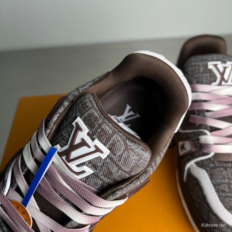 Louis Vuitton 2025 Spring/Summer Collection Luxury Sneakers with Signature Logo and Dual-Color TPU Outsole - YC