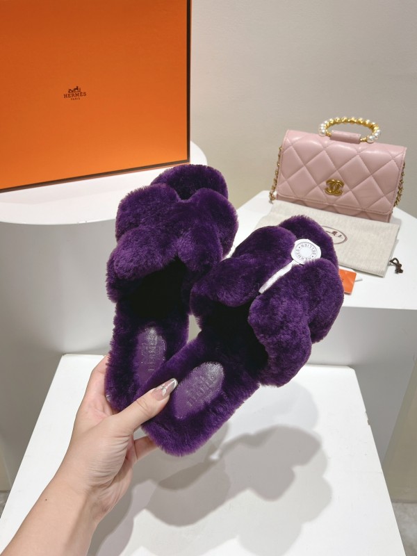 Hermès Autumn Winter Flat Fur Slippers - LY00240