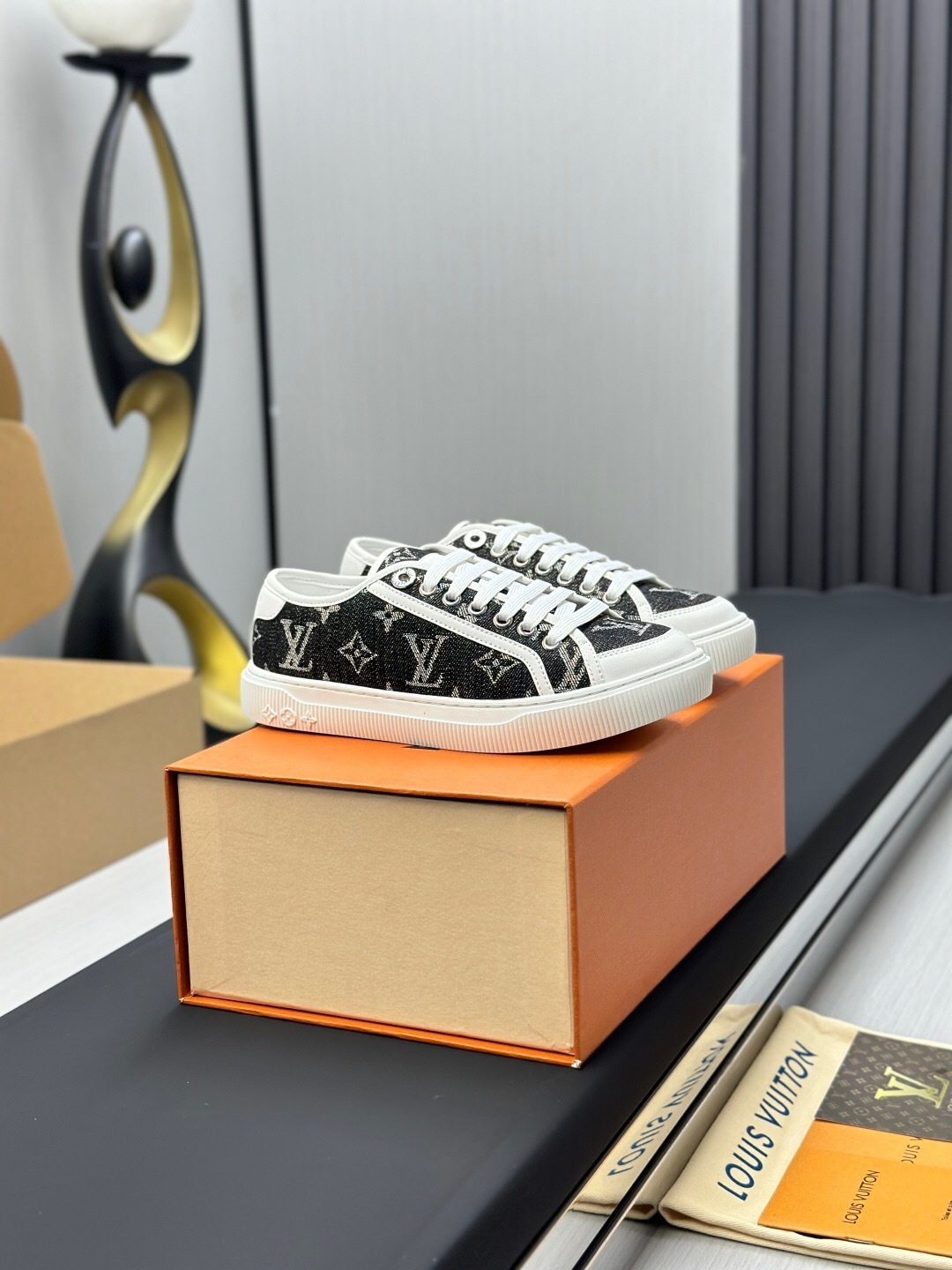 Louis Vuitton Time Out Series Monogram Animal Print Casual White Sneakers - AS00260