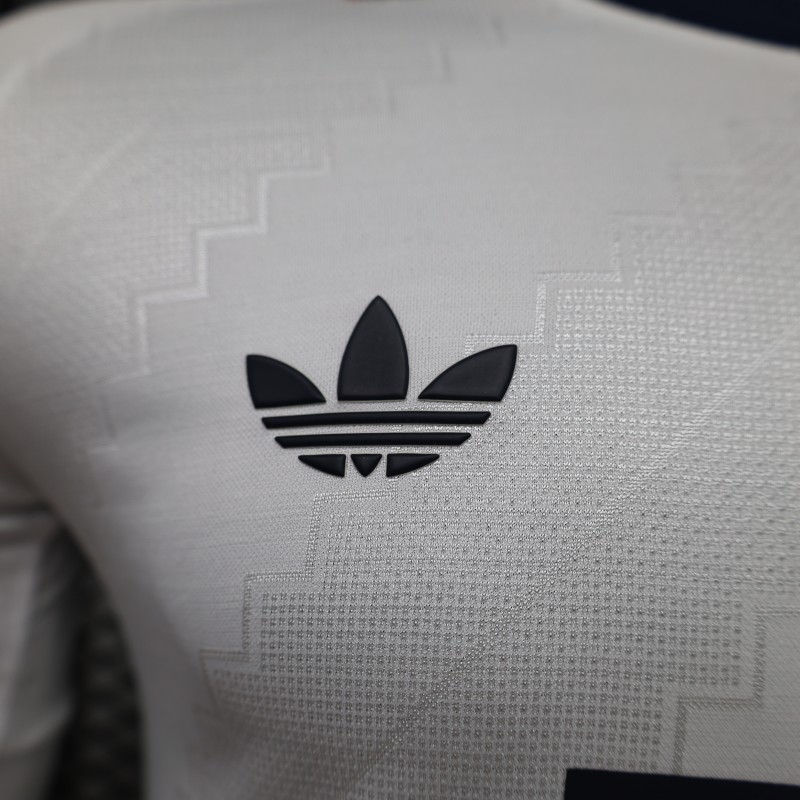 Player Version 26/27 Bayern Munich Away White Long Sleeve Jersey