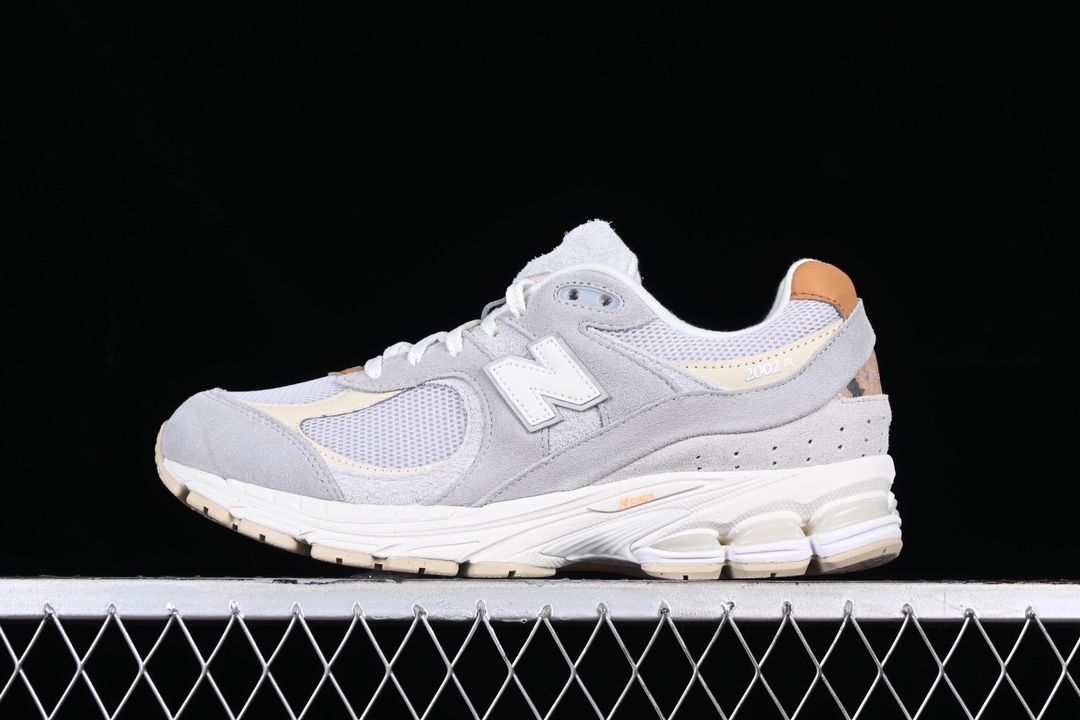 New Balance 2002 Retro Running Shoes with Vintage Aesthetic and Cushioned Comfort - M2002RSB