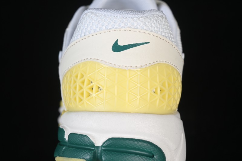 Nike Vomero 5 Retro Running Shoes with Mesh and Synthetic Overlays - FN8361-100