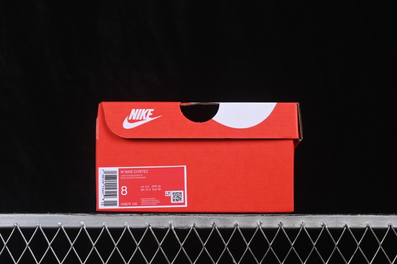 Nike Classic Cortez Retro Running Shoes with Vintage Design - IV5675-100