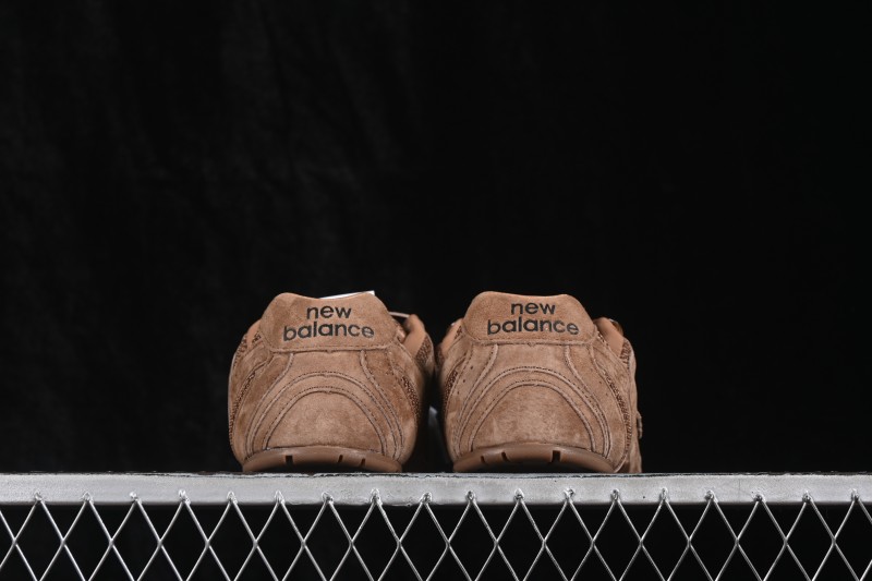 MiuMiu x New Balance 530 Retro Low-Top Casual Lifestyle Shoes with Deconstructed Design and Dual Laces - AJD4