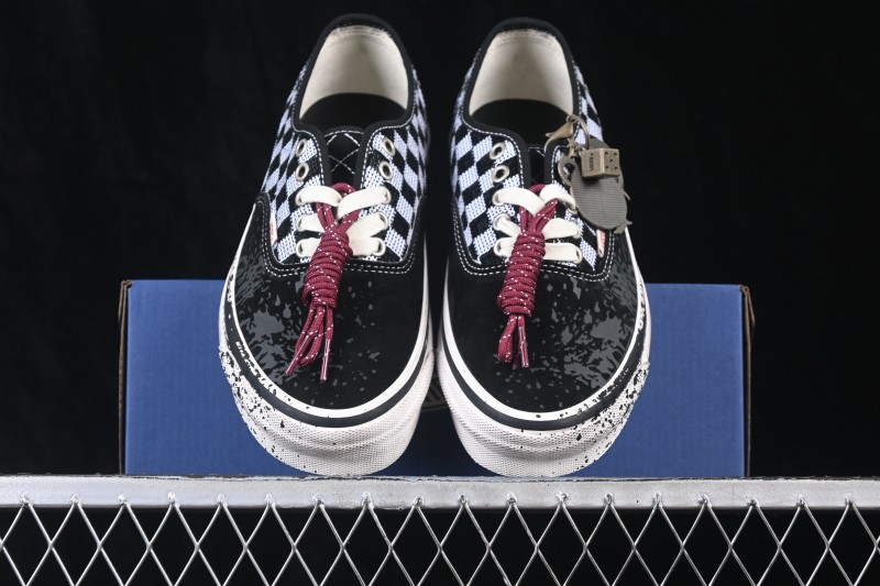 Vans LX Old Skool 36 Low Top Casual Skate Shoes - VN000E8VBLK