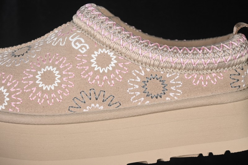 UGG Tazz Sun Stitch Classic Platform Snow Boots - 1178193 MDSD