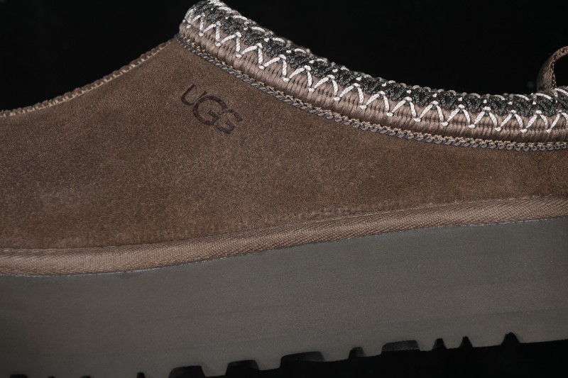 UGG Tazz II Classic Platform Snow Boots - 1122553 HCK
