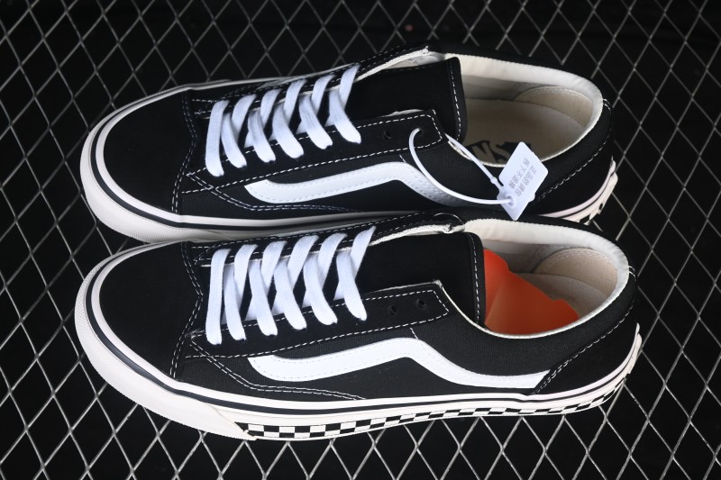 Vans LX Old Skool 36 Low Top Skate Shoes - VN000E8VBPT