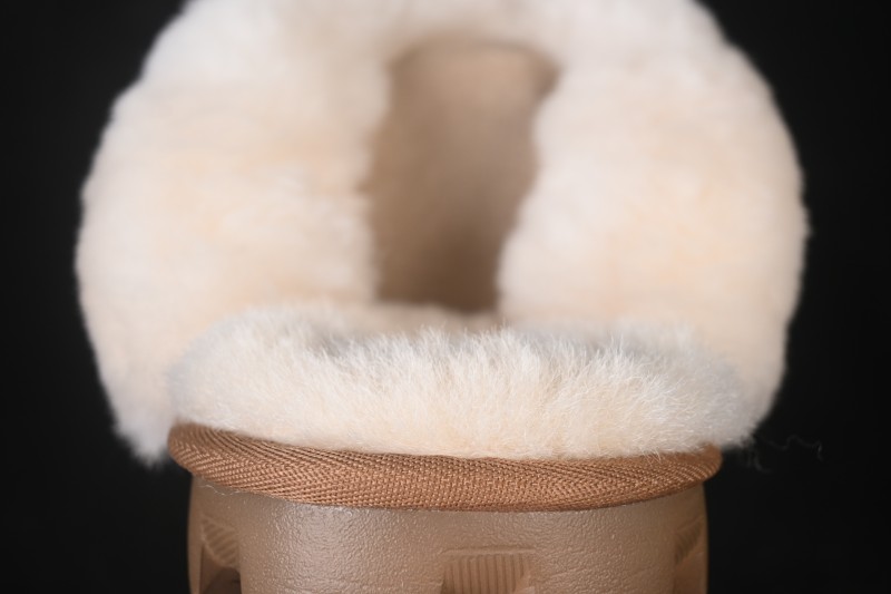 UGG Slipper Evolution Comfortable Flat No Special Function Closed Toe Slippers - 1180 Chestnut