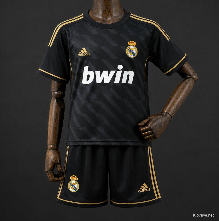 11/12 Kids Real Madrid Away Retro Kit Jersey Size 16-28
