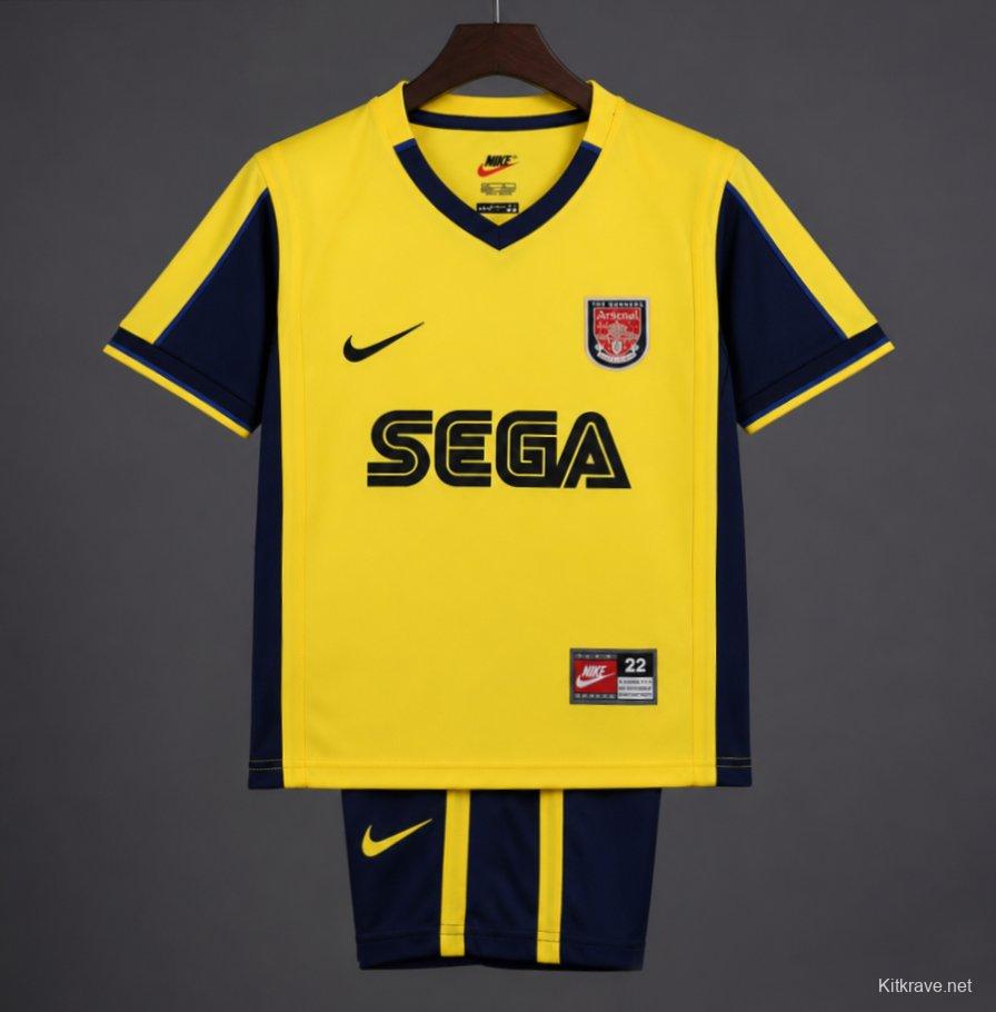 Retro 00/01 Arsenal Away Jersey