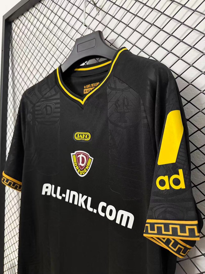 26/27 Dynamo Dresden Away Black Jersey