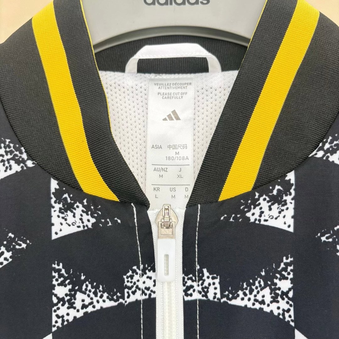 26/27 Juventus  White Full Zipper Windbreaker Jacket